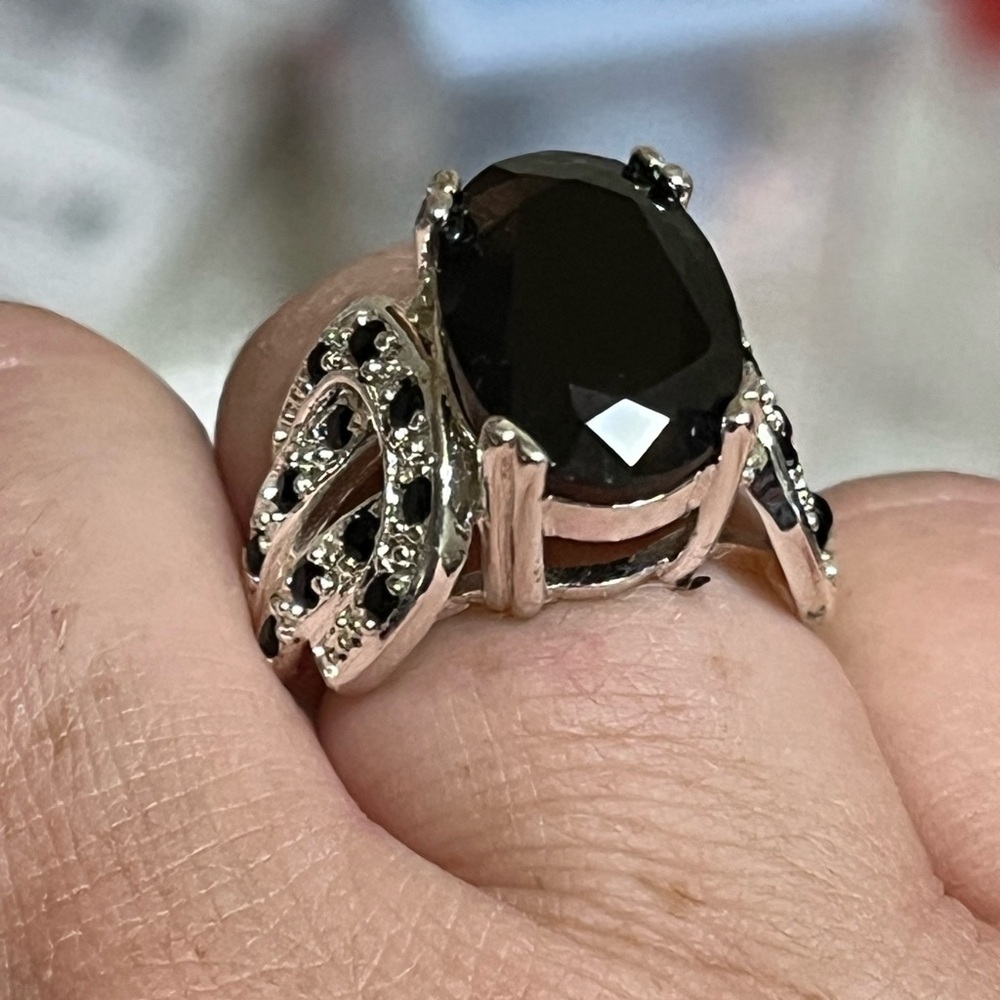 Source Unknown Black Gemstone Silver Ring - image 8